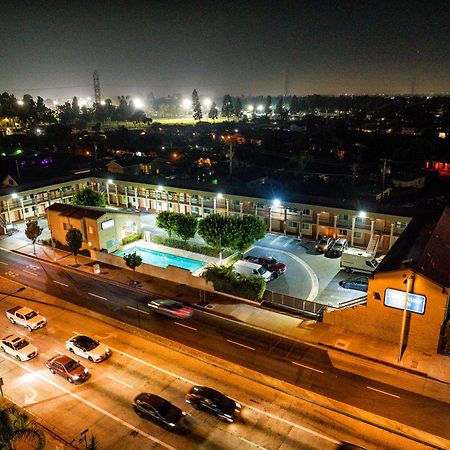 Rodeway Inn South Gate - Los Angeles South Bagian luar foto