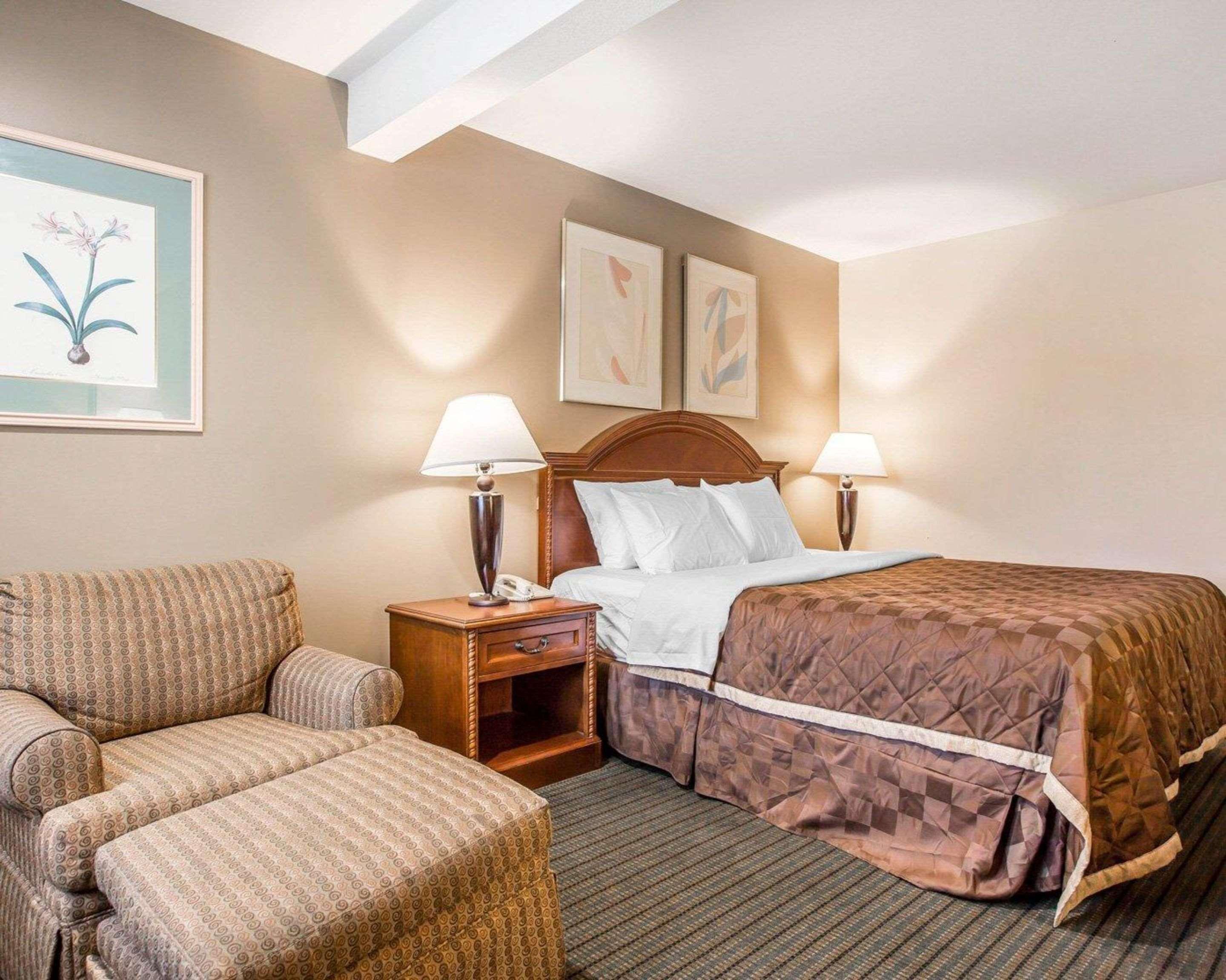 Rodeway Inn South Gate - Los Angeles South Bagian luar foto