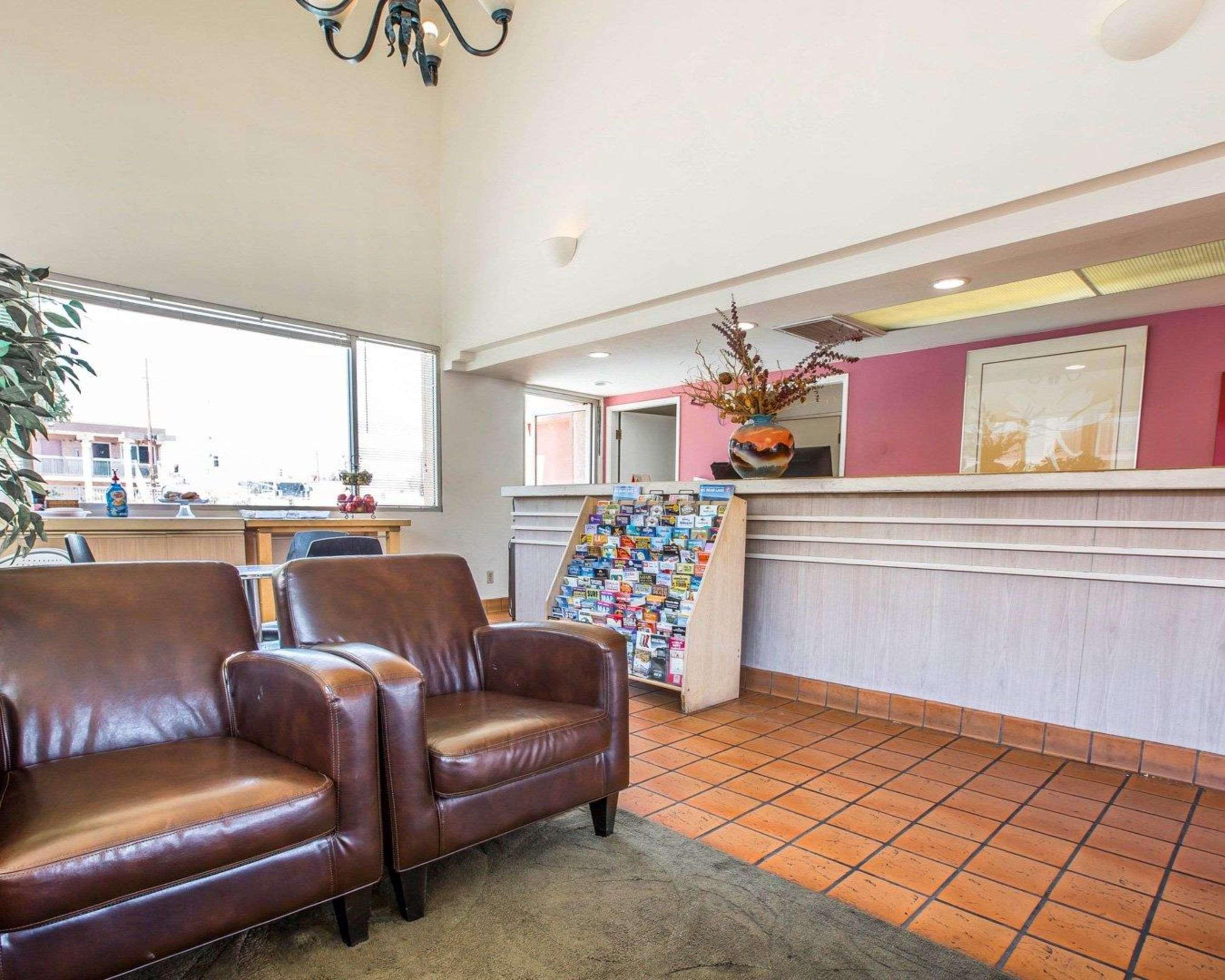 Rodeway Inn South Gate - Los Angeles South Bagian luar foto