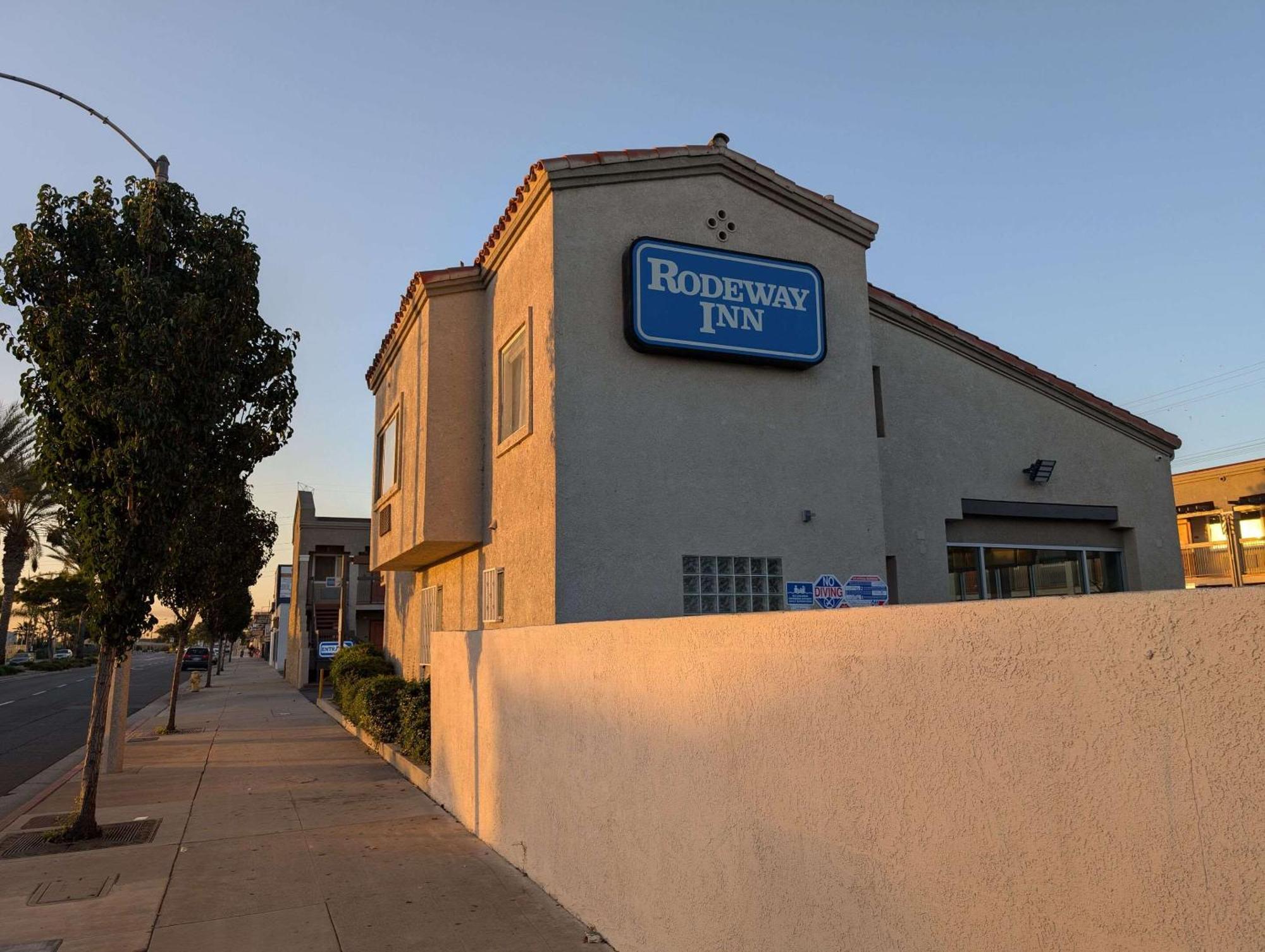 Rodeway Inn South Gate - Los Angeles South Bagian luar foto