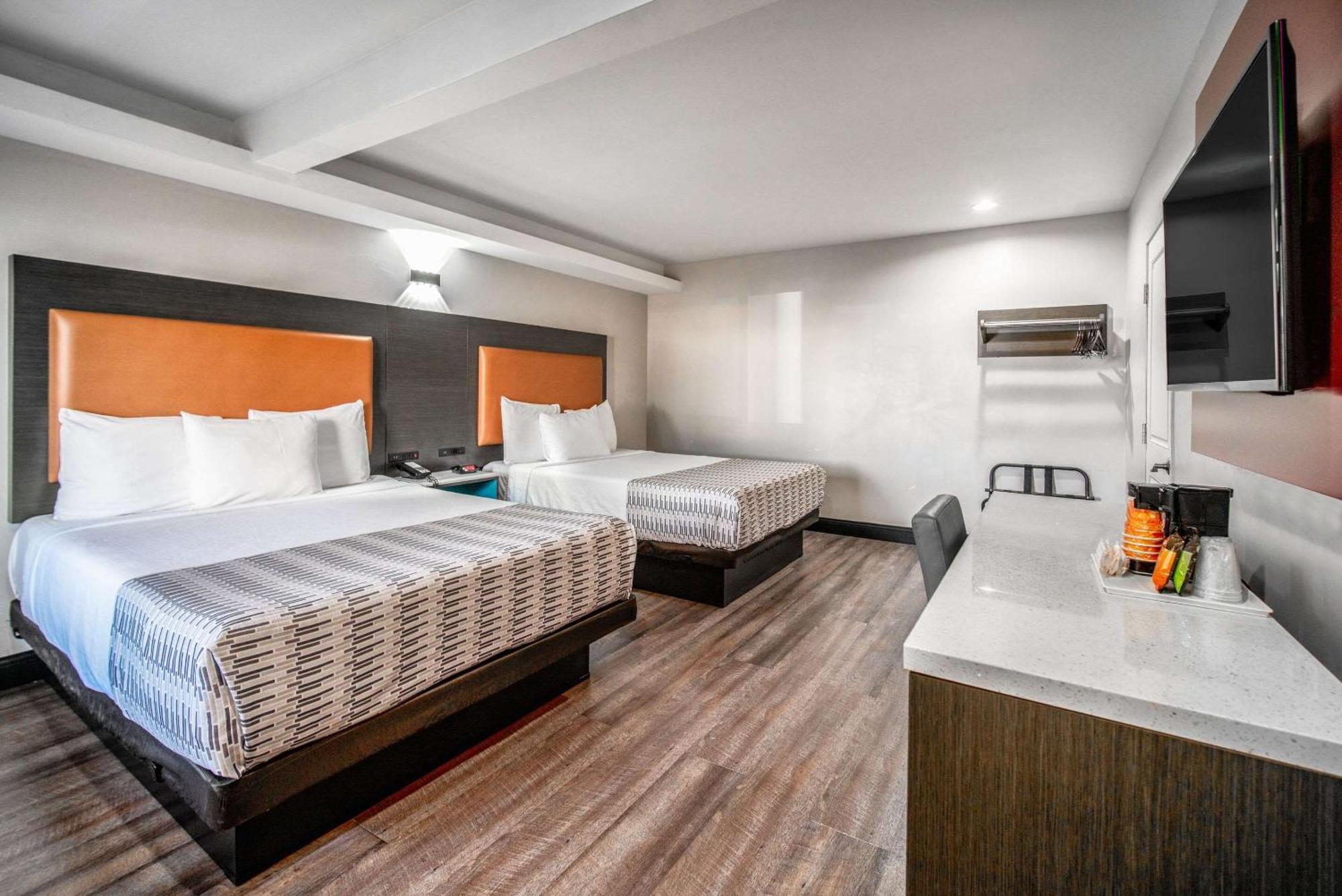 Rodeway Inn South Gate - Los Angeles South Bagian luar foto